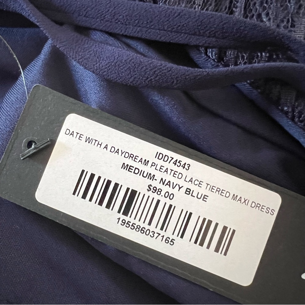 Lulu’s Date With a Daydream Pleated Lace Tiered Maxi Dress medium Navy blue - Picture 10 of 13